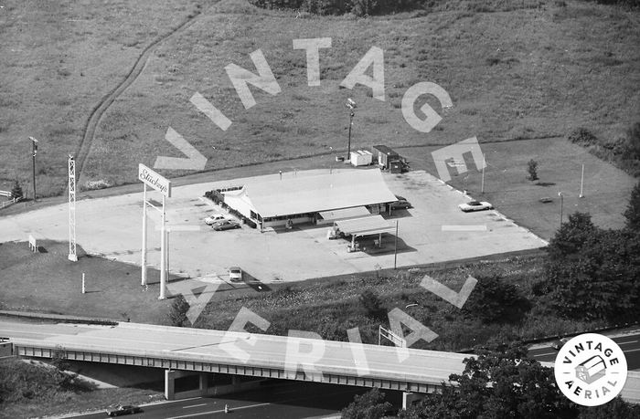 Stuckeys - Union Pier - 9145 Union Pier Rd (newer photo)